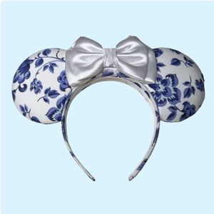 Floral Blue and White Minnie Mouse Ears with Bow